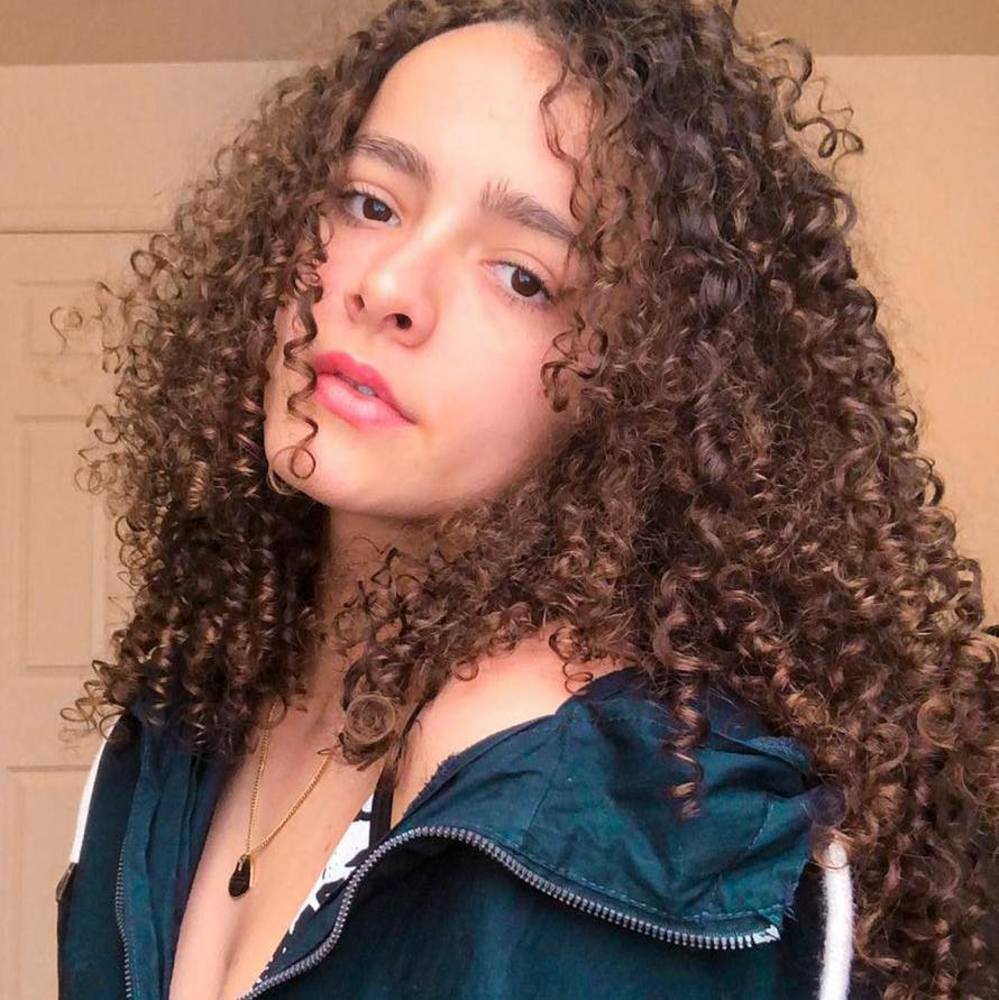 Meet your Posher, Valentina